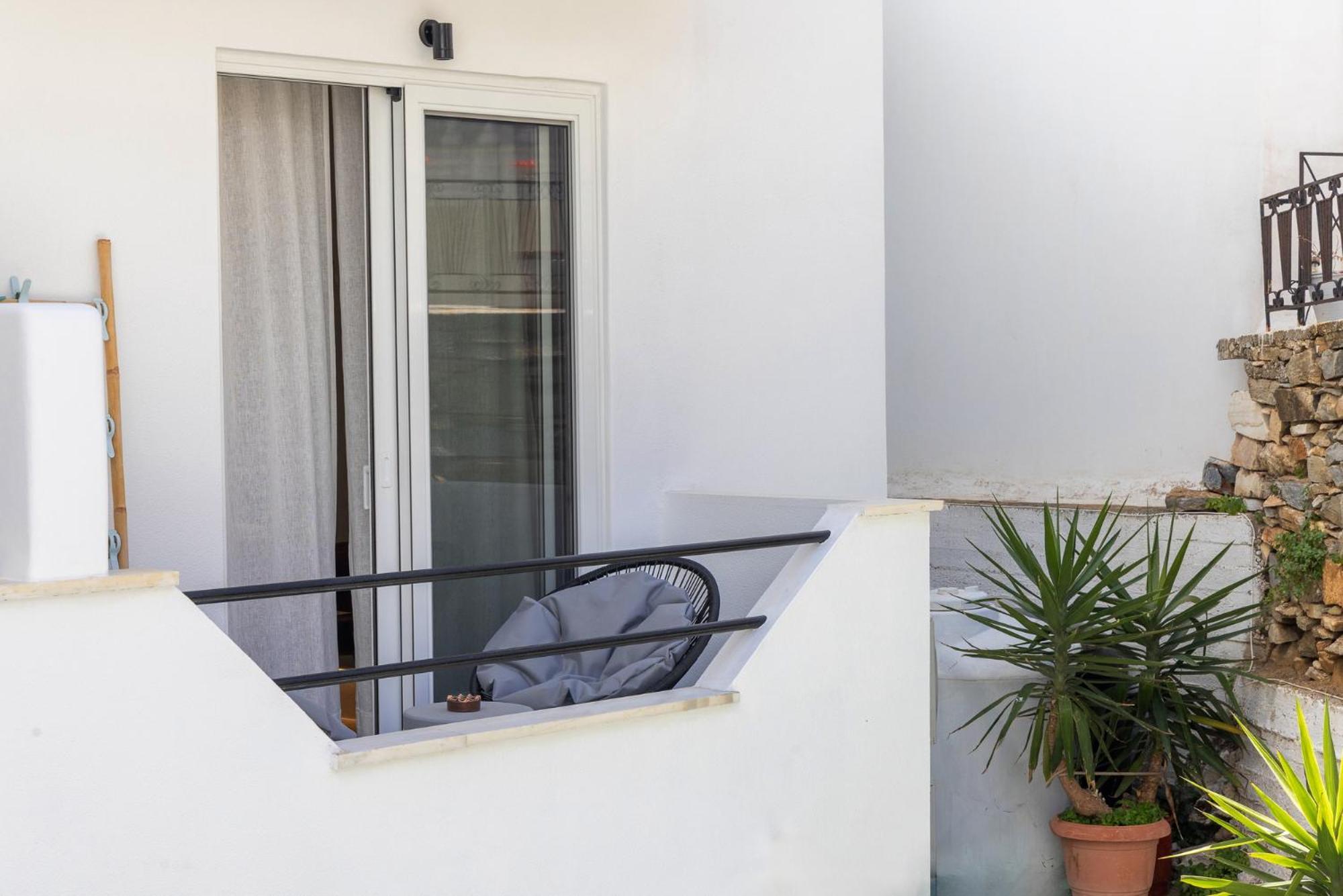Seamento Suites Тинос Екстериор снимка